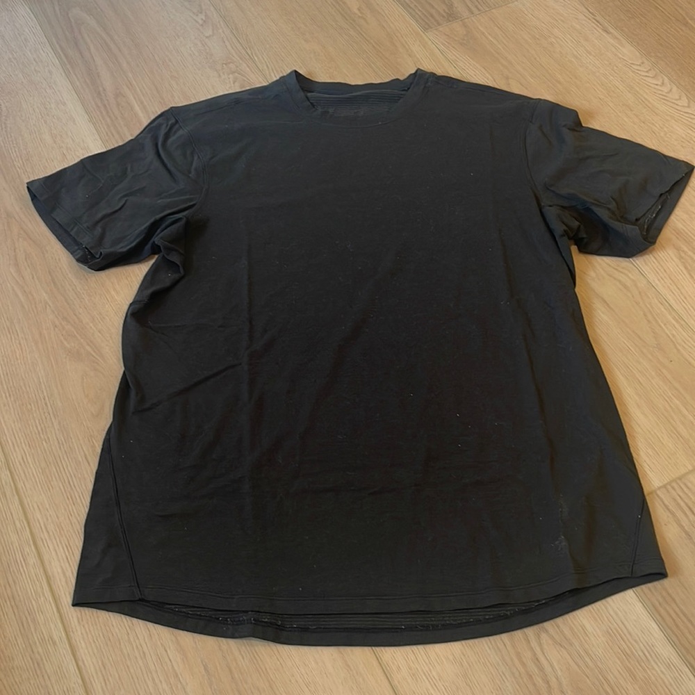 Lululemon Men’s t-shirt